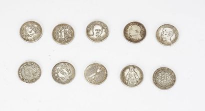 null TOKENS

Collection of ten early Republic military tokens. 

Dimension : 4x4...