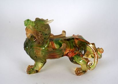 null DRAGONS

Pair of Chinese glass dragons. 

18x23 cm - 7x9''