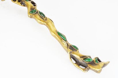 null SCEPTRE

Sceptre ruyi en bronze doré, la tête ornée de deux cabochons de jade,...