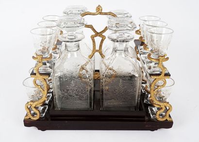 null Napoleon III period liqueur cellar in inlaid wood it discovers a serving tray...