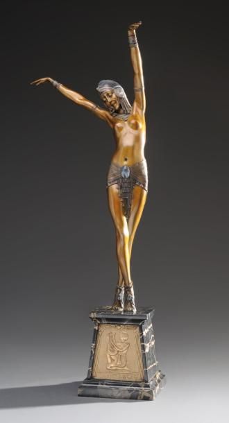 CHIPARUS, Demeter Haralamb (1886-1947) Danseuse Egyptienne Bronze sur socle de marbre...