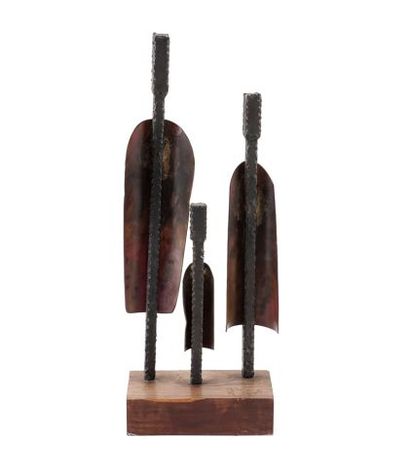 null PAGÉ, Lewis (1931-2007)

Trio

Bronze sur base en bois

Signé et daté sur la...