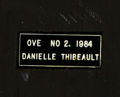 null THIBEAULT, Danielle (1946)

"Ove no 2" (1984)

Matériau composite, socle en...