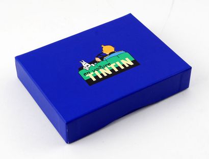 null MOULINSART / LOMBARD 

Très belle boite bleue avec inscription « en voiture...