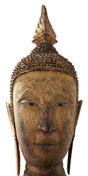 null Buddha from Laos, 19th century.



193 x 47 cm - 75 63/64 x 18 1/2''