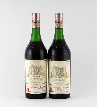 null Château Haut-Brion 1970

Graves Appellation Contrôlée

Niveau B, niveau bas

2...