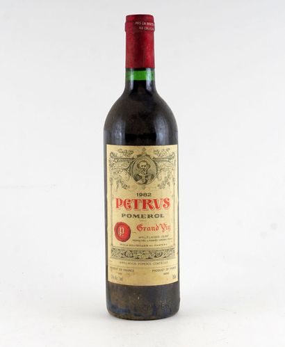 null Pétrus 1982

Pomerol Appellation Contrôlée

Niveau A

1 bouteille