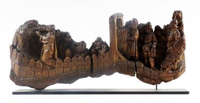 Important altarpiece in finely carved wood...