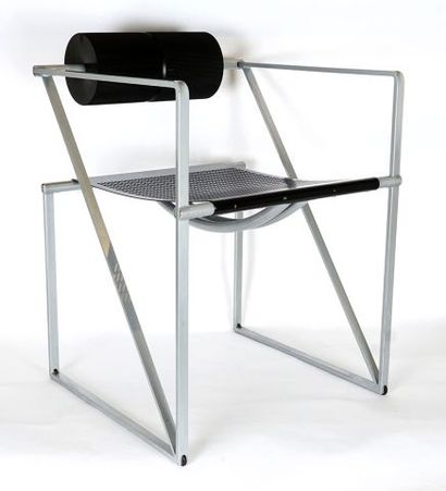 null MARIO BOTTA (1943 - ) Chair with arms, model 'SECONDA 602' gray structure in...