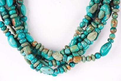 null NECKLACE TURQUOISES

Necklace made up of 6 rows of turquoise in different shapes.

Length:...