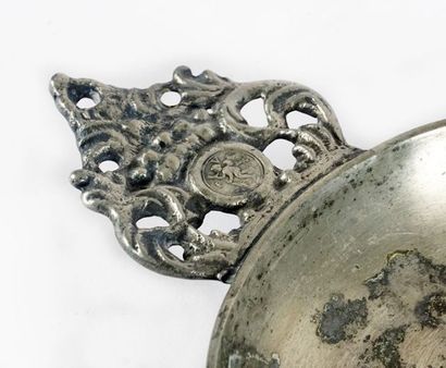 null Rare Quebecois pewter bowl from the 19th century, ears pierced with crowned...