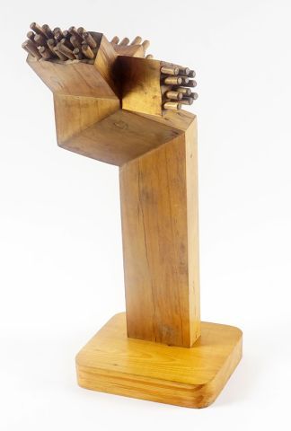 HUET, Jacques (1932-)

Untitled

Wood sculpture

Signed...