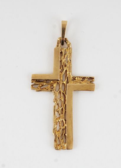 10K gold cross-shaped pendant.

Weight: 3.8...