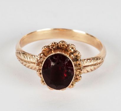 null 10K GOLD

10K yellow gold ring set with a stone.

Gross weight: 3.8 g

Size:...