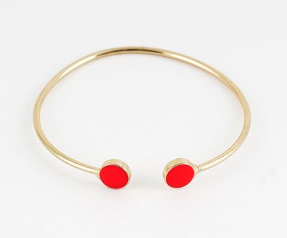 null 10K GOLD

Child open bangle with red enamel in 10K yellow gold.

Gross weight:3.2...