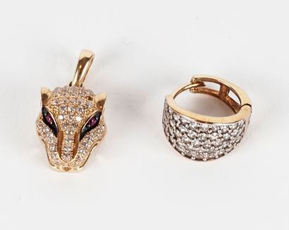 null 10K GOLD / 10K GOLD

Lot composed of panther-shaped 10K yellow gold pendant...