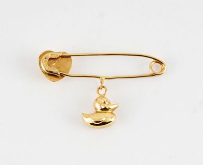 null 14K GOLD

14K yellow gold safety pin with duck charm.

Gross weight: 0.8 g

Length:...