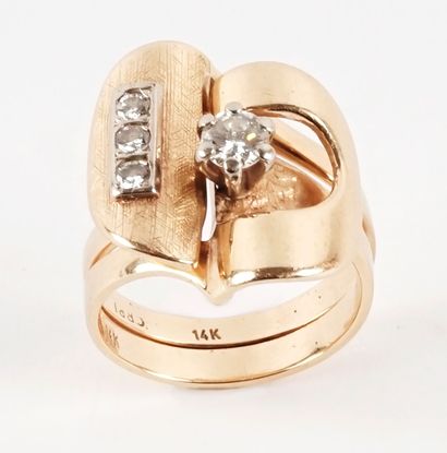 null 14K DIAMONDS

Set of wedding rings for ladies in 14K yellow gold.A ring set...