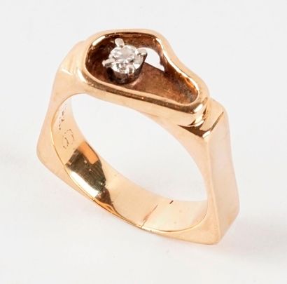 null OR 14K DIAMANT / 14K GOLD DIAMOND

Bague en or jaune 14K sertie d'un diamant...