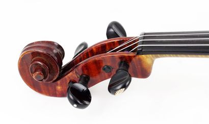 null Violin 4/4 by Quebec luthier Joseph-Henri DAVIGNON (1865 - ?); label "Made in...