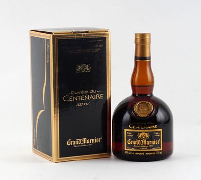 null Grand Marnier Cuvée du Centenaire (1827-1927)

Niveau A

1 bouteille 

Boite...