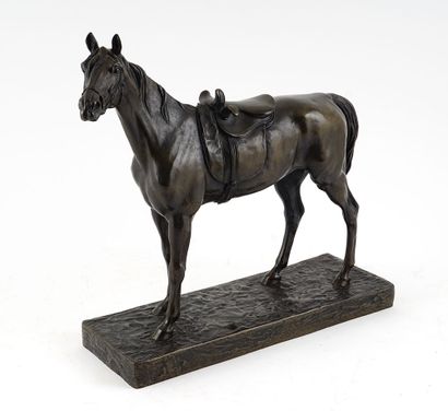 null MOIGNIEZ, Jules (1835-1894)

Cheval en selle

Bronze à patine foncée

Signé...