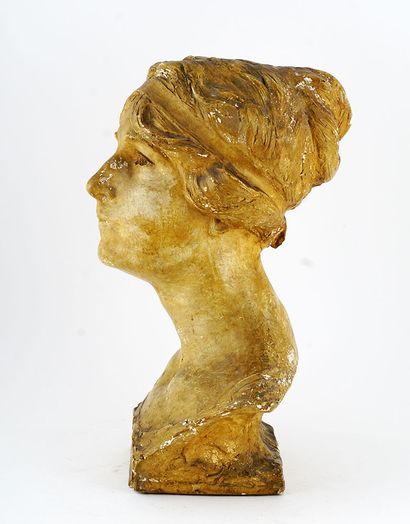 null LALIBERTÉ, Alfred (1878-1953) 

Untitled - Bust of a lady with headband

Plaster

Signed...