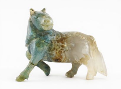 CHEVAL / HORSE 
Cheval en agate. 
Chine,...