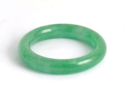 JADEITE 
Green jadeite bracelet. Burma. 
...