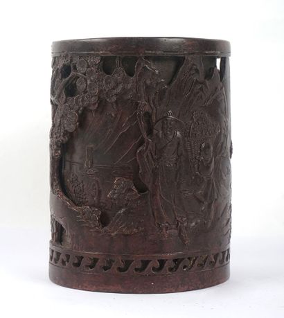 null CALLIGRAPHIE / CALLIGRAPHY

Brush pot in copper. This one is decorated with...