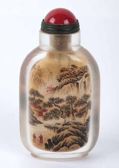 null TABATIÈRE / SNUFF BOTTLE

Glass snuff bottle painted from the inside with landscapes...