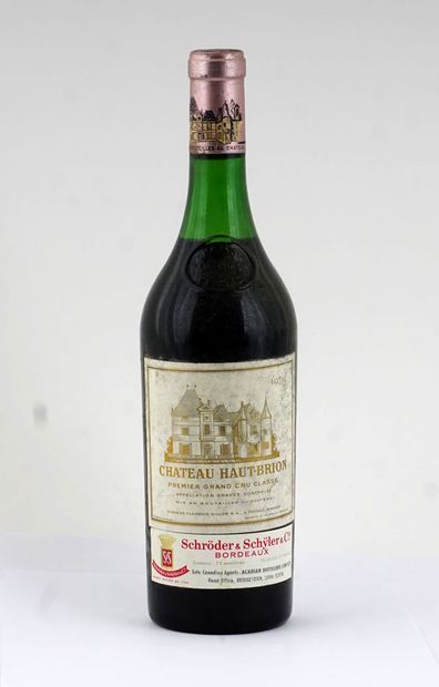 null Château Haut-Brion 1970
Graves Appellation Contrôlée
Niveau bas
1 bouteille