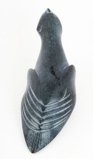 null ECHALOOK, Lucassie (1942-)

Oiseau

Pierre à savon sculptée

Signée au cul:...