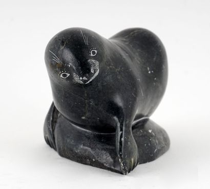 null KEN, Lucassie (active 20th c.)

Seal

Sculpted soapstone

Signed on the bottom:...