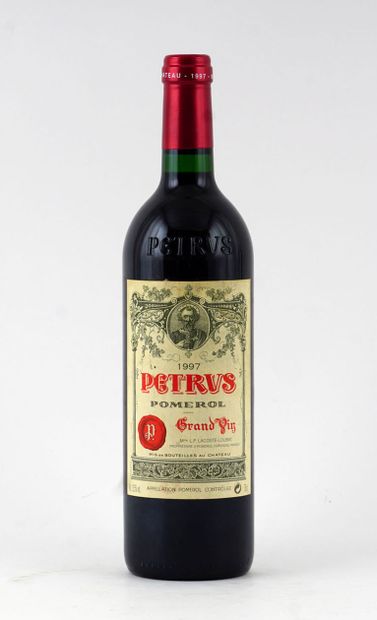  Pétrus 1997 
Pomerol Appellation Contrôlée 
Niveau A/B 
1 bouteille
