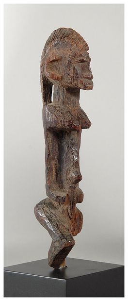 null MALI 



Statue de type Dogon, République du Mali

Bois dur à patine brun rouge

Hauteur...
