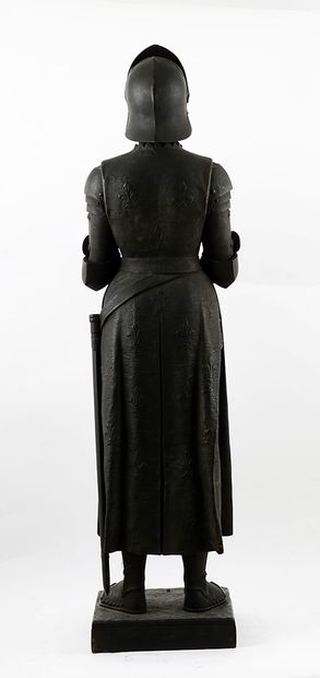 null D'ÉPINAY, Prosper (1836-1914)

"Jeanne au sacre" (1900)

Bronze à patine foncée...