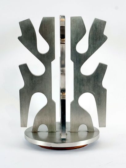 null FORTIER, Ivanohé (1936-) 

Sans titre 

Sculpture en aluminium

Signée et numérotée...