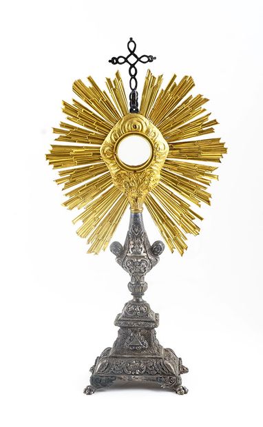 null OSTENSOIR / MONSTRANCE



Monstrance with quadripod base in silver plated metal....