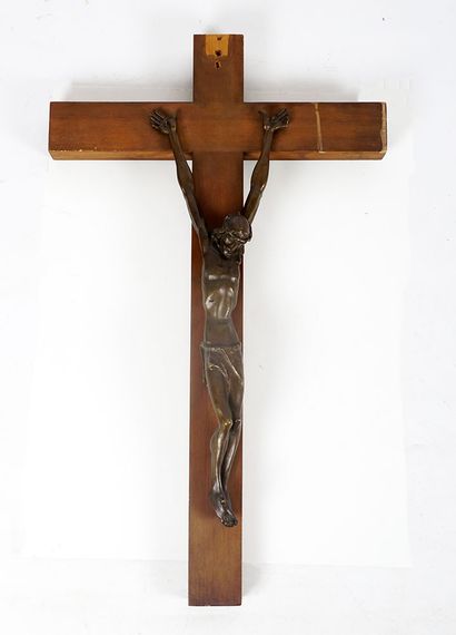 null CRUCIFIX



Grand crucifix en bois et bronze. 



83x50.8x11.1cm - 32x20x4