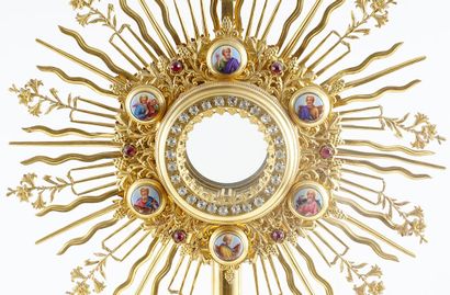 null OSTENSOIR / MONSTRANCE



Monstrance with tripod base in gilded metal. The lunula...