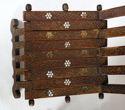 null DAMASCUS





Set of five folding chairs in the style of Damascus with decoration...