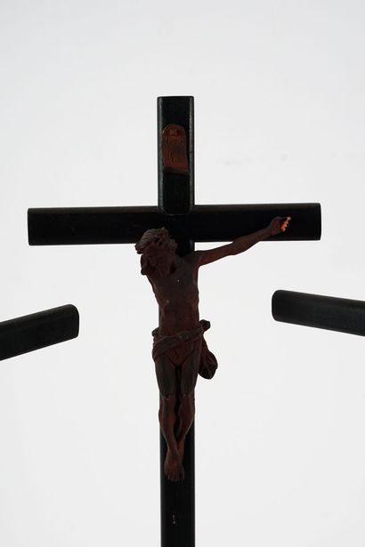 null CALVARY





Carved wooden Calvary (incomplete).





Height: 41cm - 16"