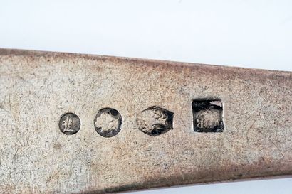 null QUEBEC XIX CENTURY / 19th CENTURY



Hallmarked silver fork.

Silversmith hallmark.

Quebec,...