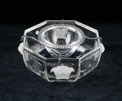 null VERSACE 

Caviar bowl model Medusa Lumière. Octagonal ice cube bowl in Rosenthal...