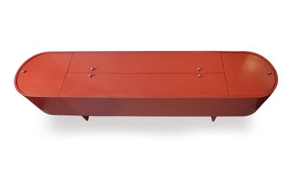null LUIGI SACCARDO (XXe siècle / 20th c.)



Parentesi type mobile bar in red lacquered...