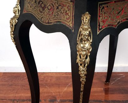 null Table showcase in marquetry of Boule style, in bronze leaves on black and red...