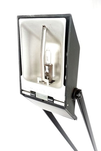 null Richard SAPPER (1932 -2015) Lampe de table modèle TIZIO pour Artémide, en métal...