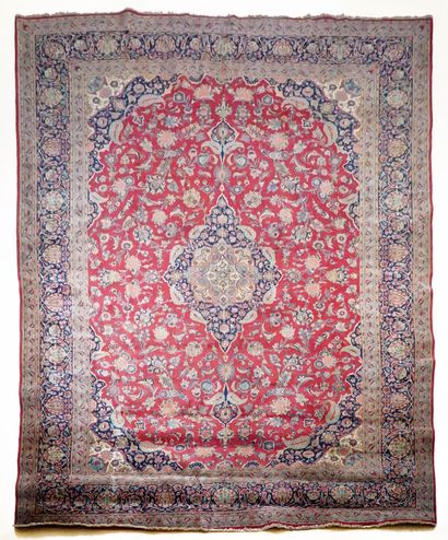 Persian Kashan large size rug

Circa 1930

Wool...