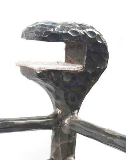 null DANS LE STYLE DE GIACOMETTI / IN THE STYLE OF GIACOMETTI 



Table console en...